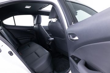 Voertuigafbeelding 8