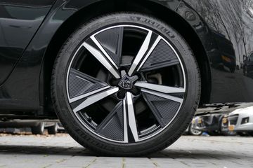 Voertuigafbeelding 10