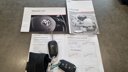 Voertuigafbeelding 12