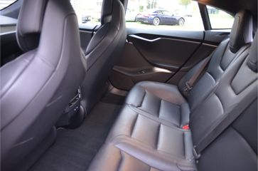 Voertuigafbeelding 11