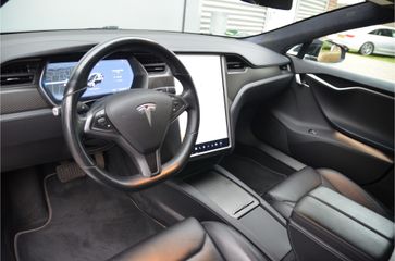 Voertuigafbeelding 9