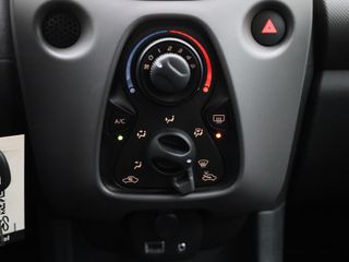 Voertuigafbeelding 16