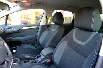 Voertuigafbeelding 19