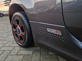 Voertuigafbeelding 23