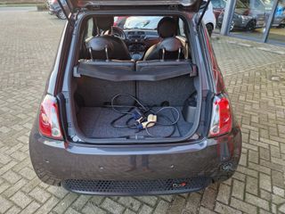 Voertuigafbeelding 4