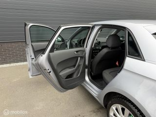 Voertuigafbeelding 23