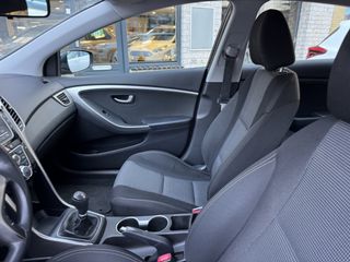 Voertuigafbeelding 16