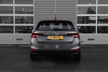 Voertuigafbeelding 8