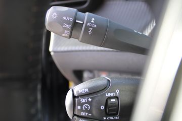 Voertuigafbeelding 10