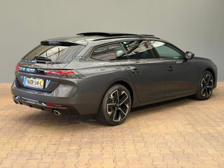 Voertuigafbeelding 6