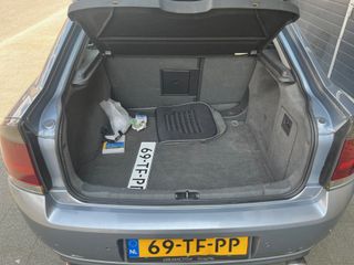 Voertuigafbeelding 6