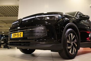 Voertuigafbeelding 4