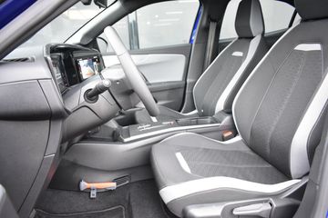 Voertuigafbeelding 6