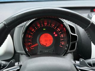 Voertuigafbeelding 8