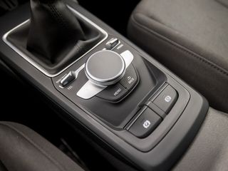 Voertuigafbeelding 23