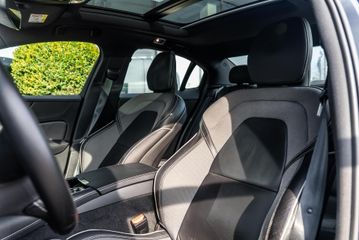 Voertuigafbeelding 12