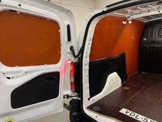 Voertuigafbeelding 32