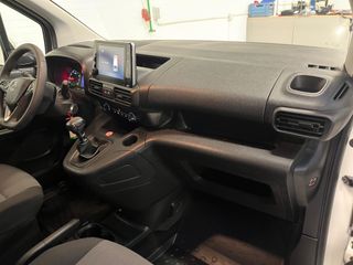 Voertuigafbeelding 37