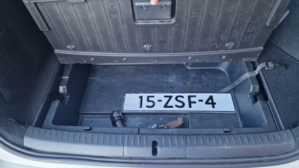 Voertuigafbeelding 12