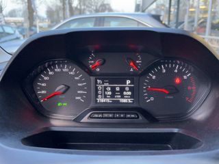 Voertuigafbeelding 6