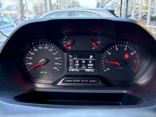 Voertuigafbeelding 7