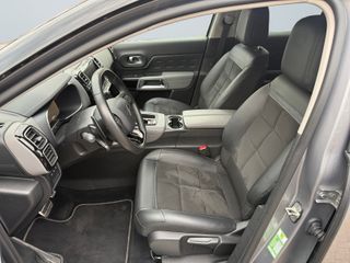 Voertuigafbeelding 13