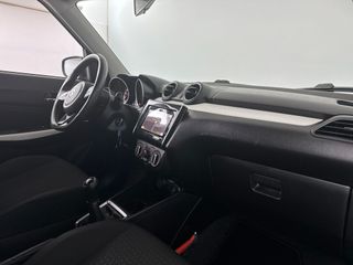 Voertuigafbeelding 4