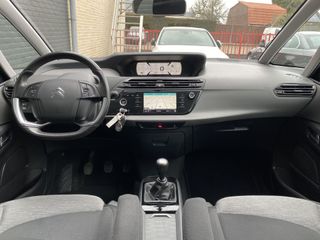 Voertuigafbeelding 13