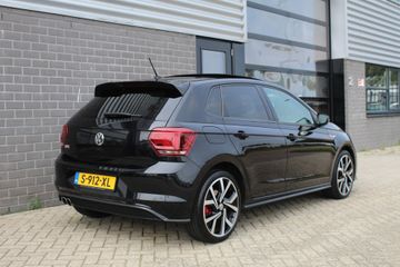 Voertuigafbeelding 4