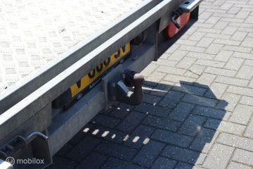 Voertuigafbeelding 6