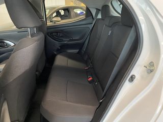 Voertuigafbeelding 12