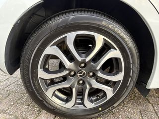 Voertuigafbeelding 3