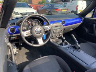 Voertuigafbeelding 12