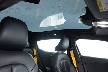 Voertuigafbeelding 8