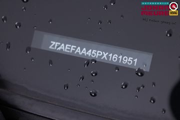 Voertuigafbeelding 23