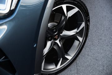 Voertuigafbeelding 4