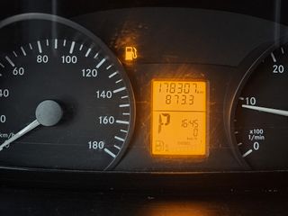 Voertuigafbeelding 19