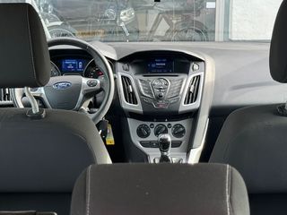 Voertuigafbeelding 8