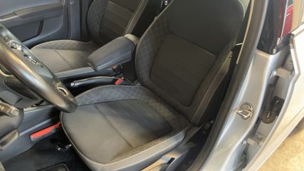 Voertuigafbeelding 13