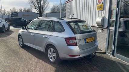 Voertuigafbeelding 5