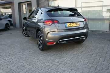 Voertuigafbeelding 15