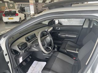 Voertuigafbeelding 12