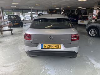 Voertuigafbeelding 5