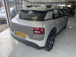 Voertuigafbeelding 6