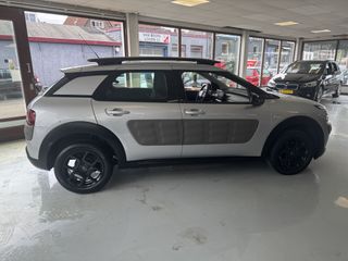 Voertuigafbeelding 7