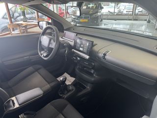 Voertuigafbeelding 8