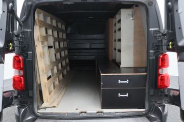 Voertuigafbeelding 11