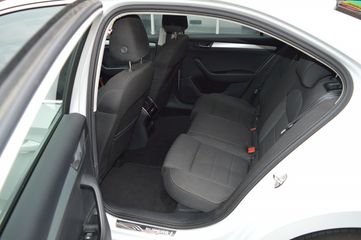 Voertuigafbeelding 17