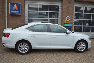 Voertuigafbeelding 18