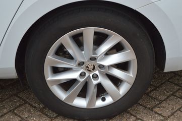 Voertuigafbeelding 21